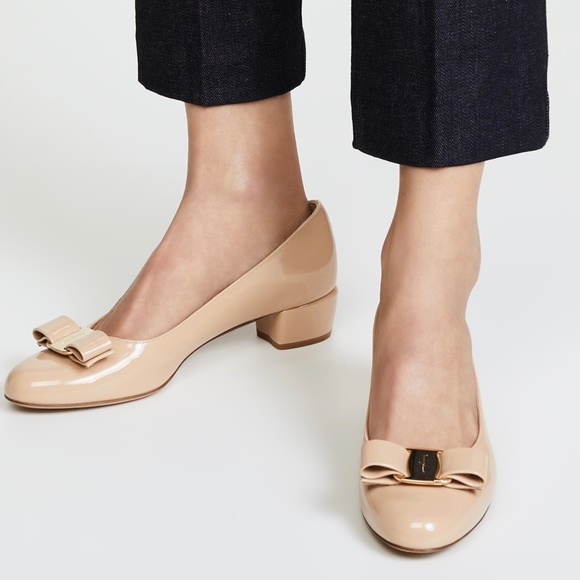 FERRAGAMO VARA BOW PUMP SHOE - Picture 6 of 6